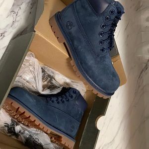 NWT timberland toddle navy blue boots